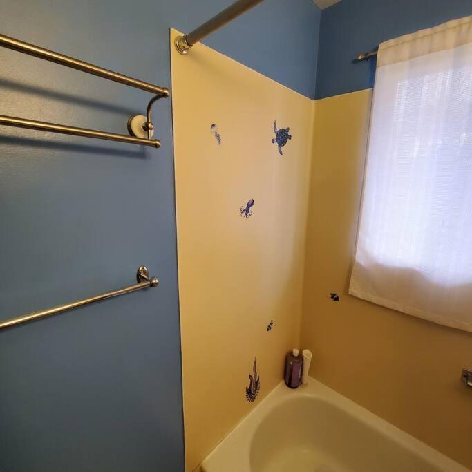 Sweet 2 Bedroom Close To U Of Oregon & Track!